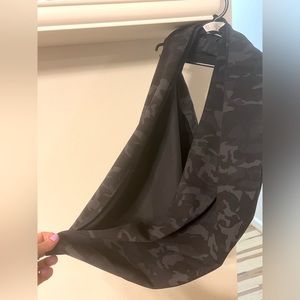 Lululemon infinity scarf
